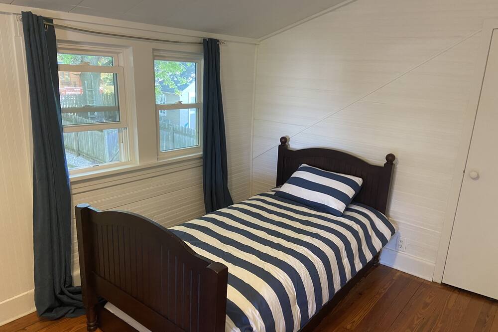 Photo of Bedroom in Macatawa