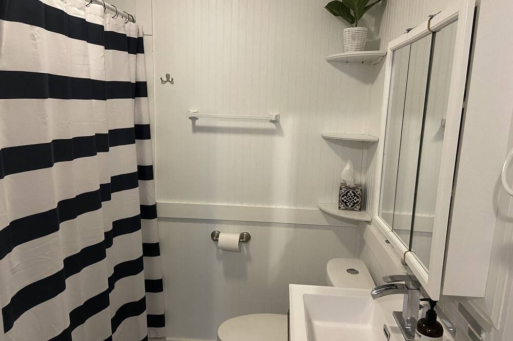 Photo of Bathroom in Macatawa