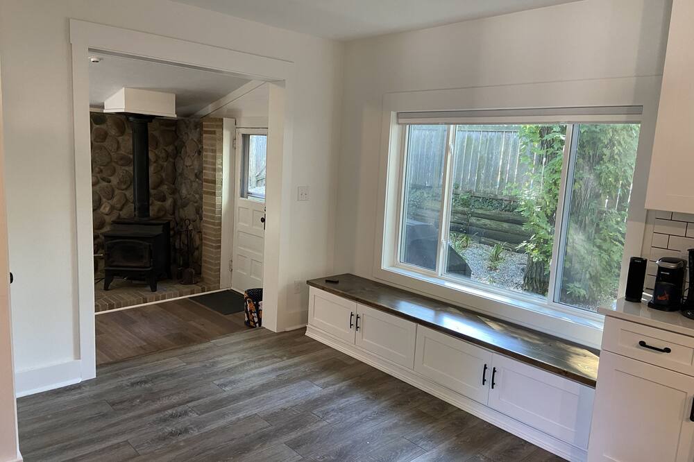 Photo of Bedroom in Macatawa