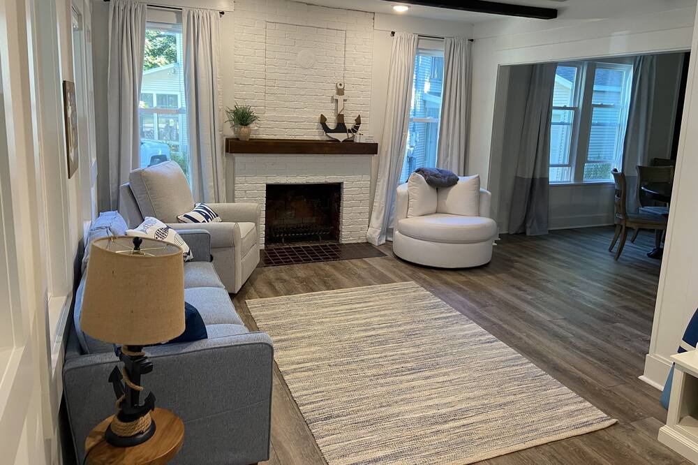 Photo of Livingroom in Macatawa