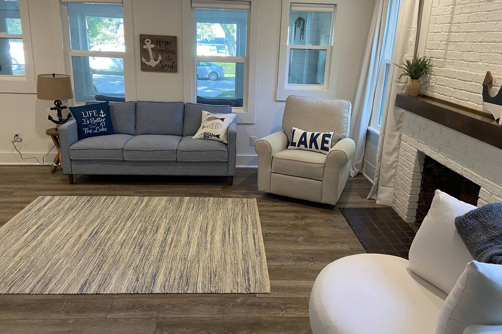 Photo of Livingroom in Macatawa