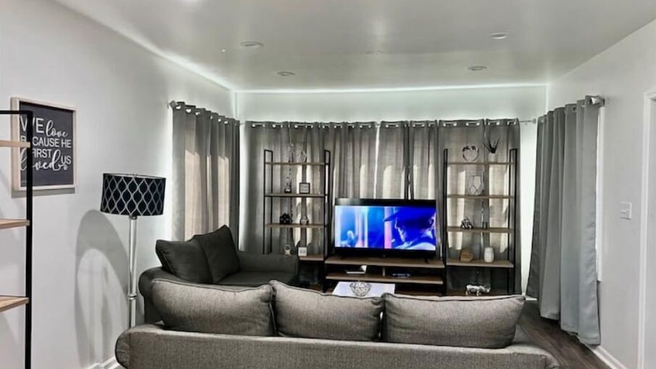 Photo of Livingroom in East Chicago