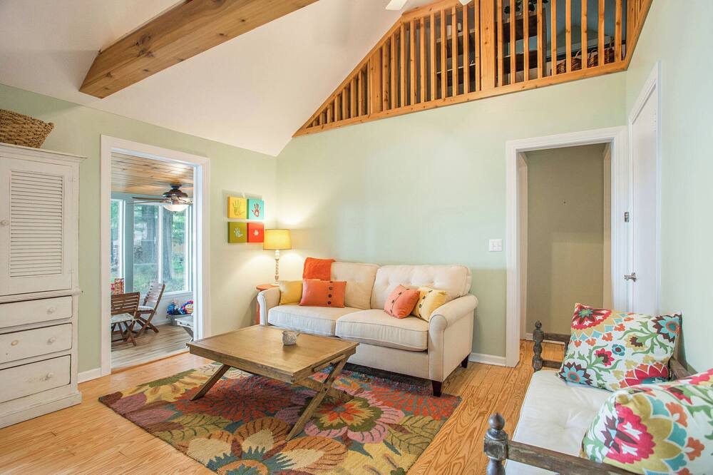 Photo of Livingroom in Newaygo