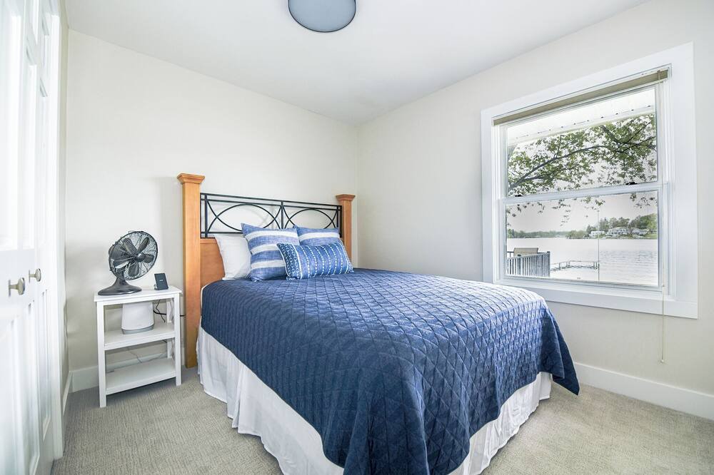 Photo of Bedroom in Lowell