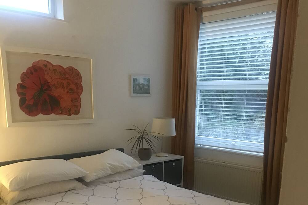 Photo of Bedroom in Henley-in-Arden