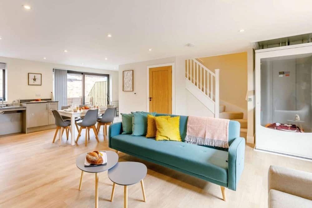 Photo of Livingroom in Moreton Valence