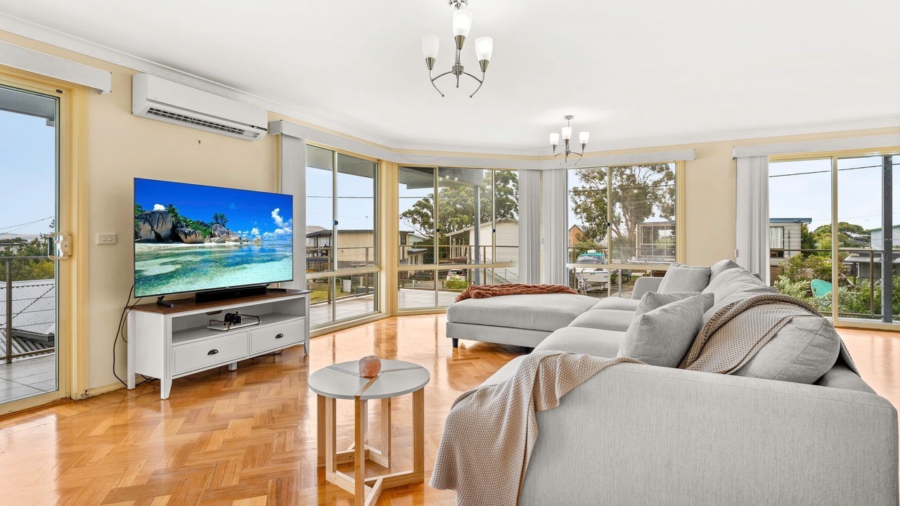 Photo of Livingroom in Coronet Bay