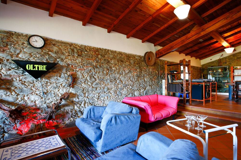 Photo of Livingroom in Porcari