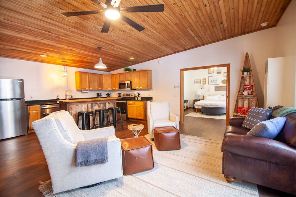 Photo of Bedroom in Lake Township