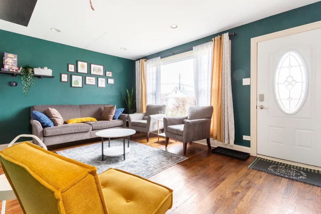Photo of Livingroom in Ashburn