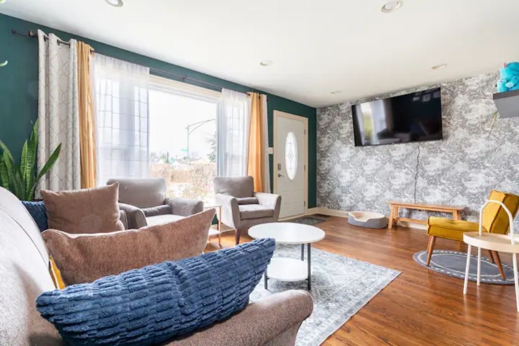 Photo of Livingroom in Ashburn