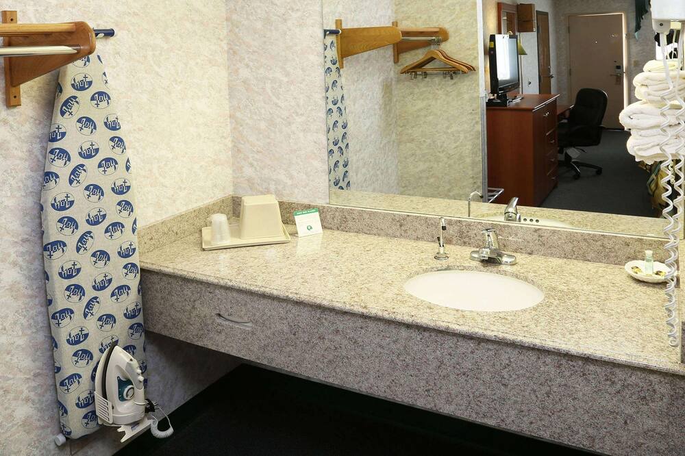 Photo of Bathroom in Howell
