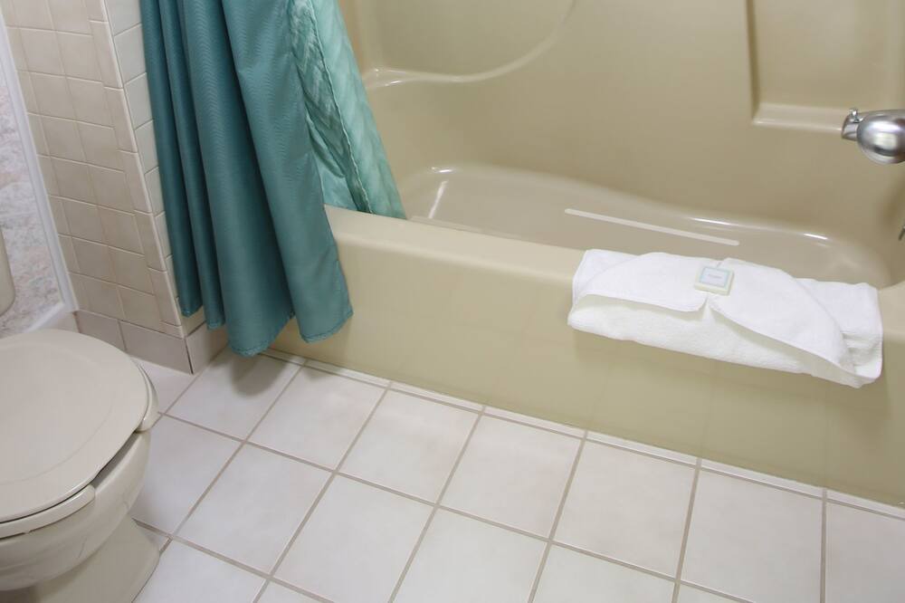 Photo of Bathroom in Howell