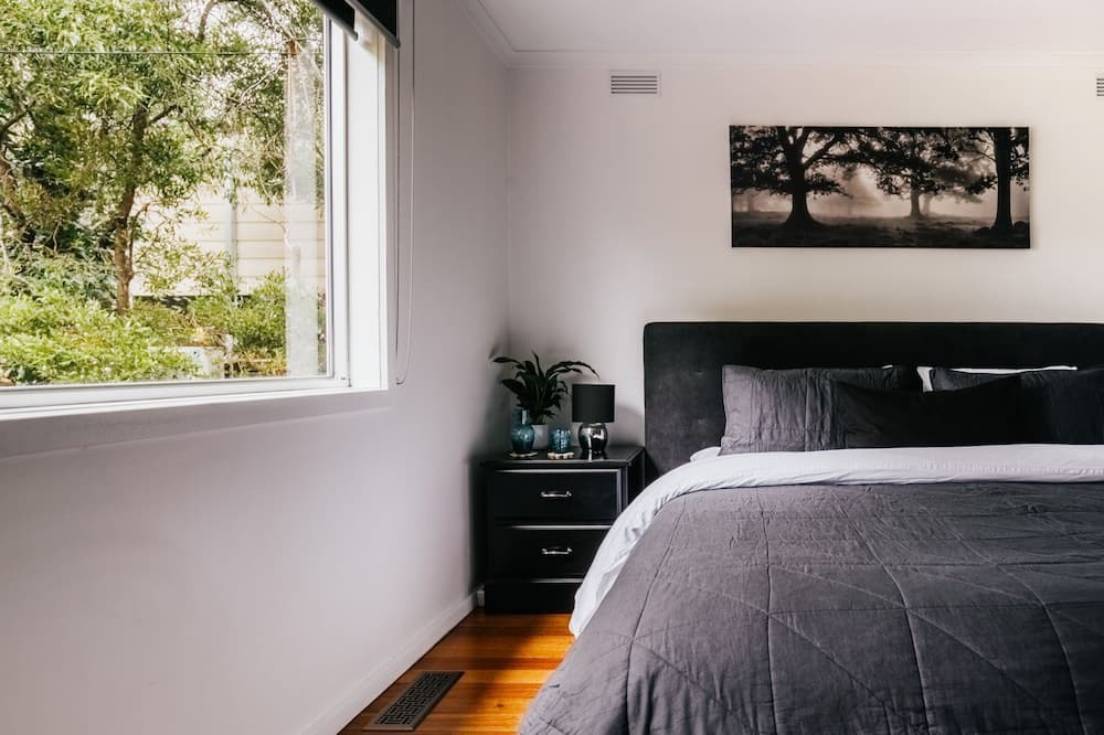 Photo of Bedroom in Blackwood
