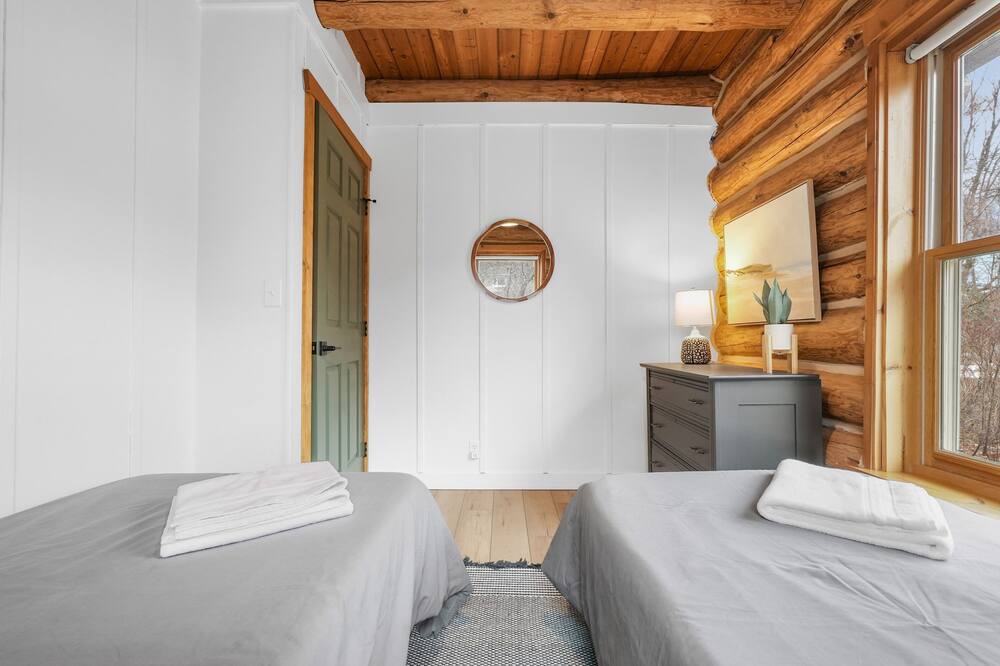 Photo of Bedroom in Beulah