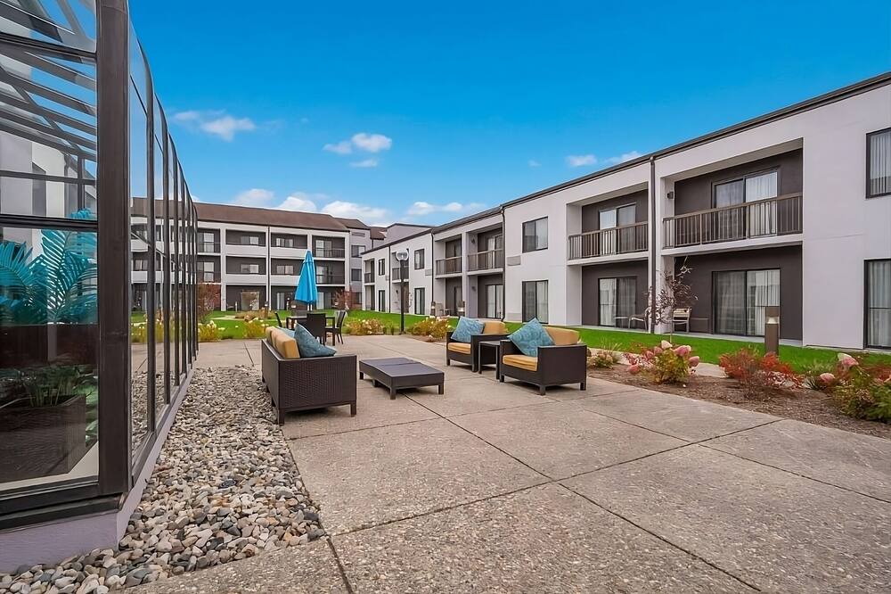 Photo of Outdoor in Auburn Hills
