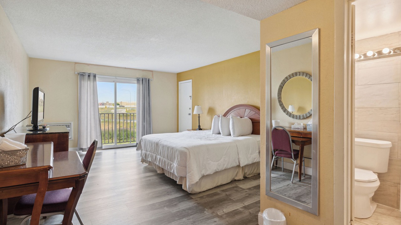 Photo of Bedroom in Toledo