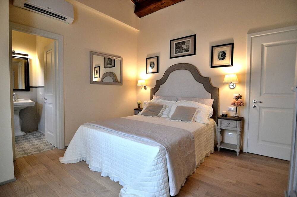 Photo of Others in Barberino Val d'Elsa
