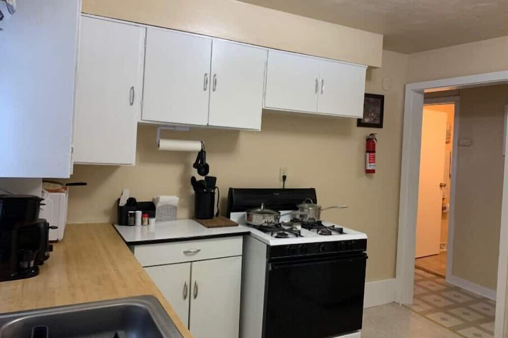 Photo of Kitchen in Whiting