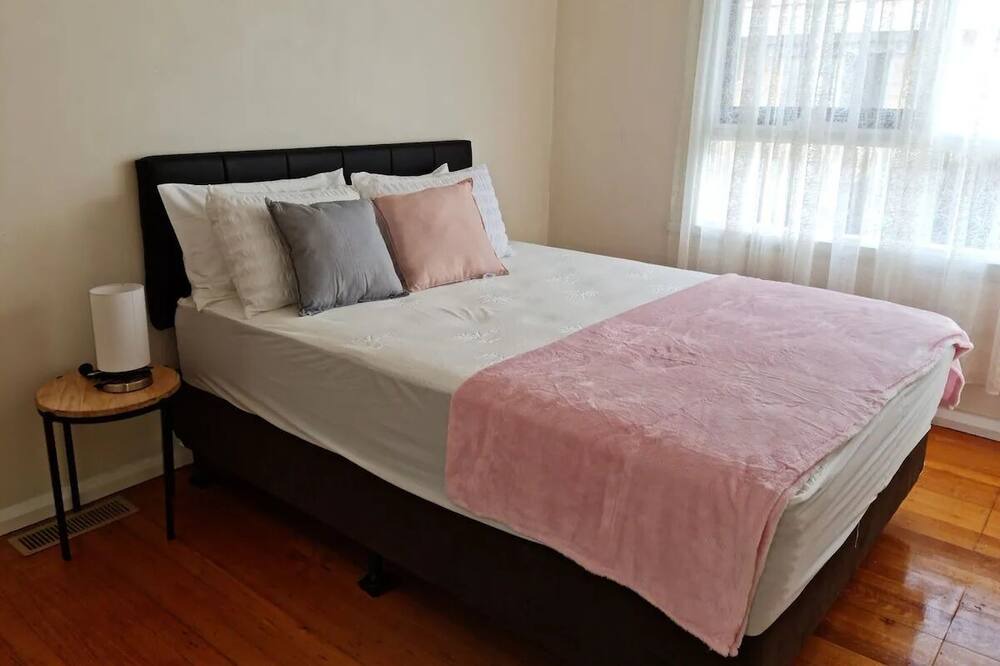 Photo of Bedroom in Noble Park