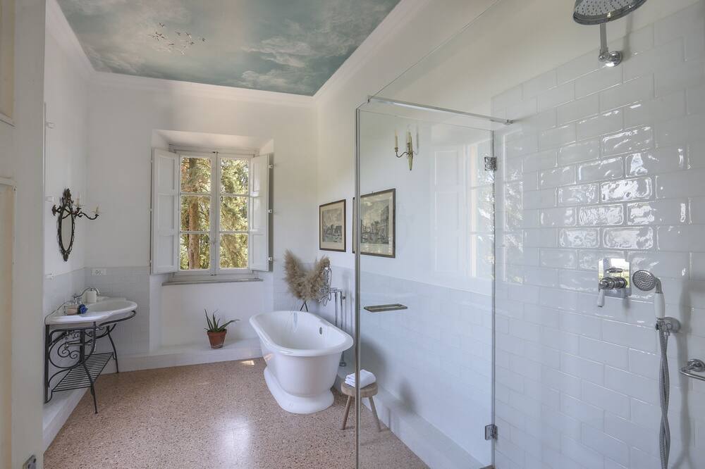 Photo of Bathroom in Nozanno