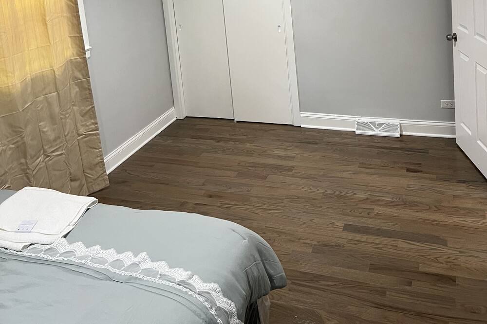 Photo of Bedroom in Chatham