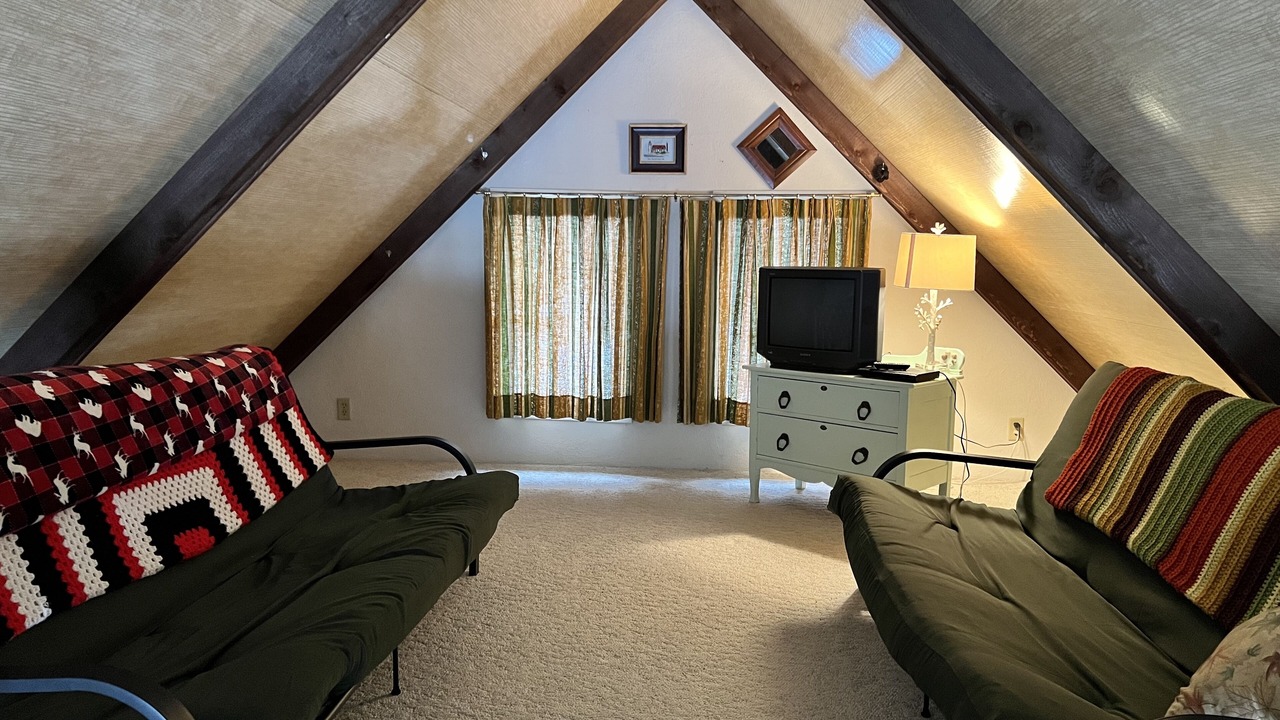 Photo of Livingroom in Thompsonville