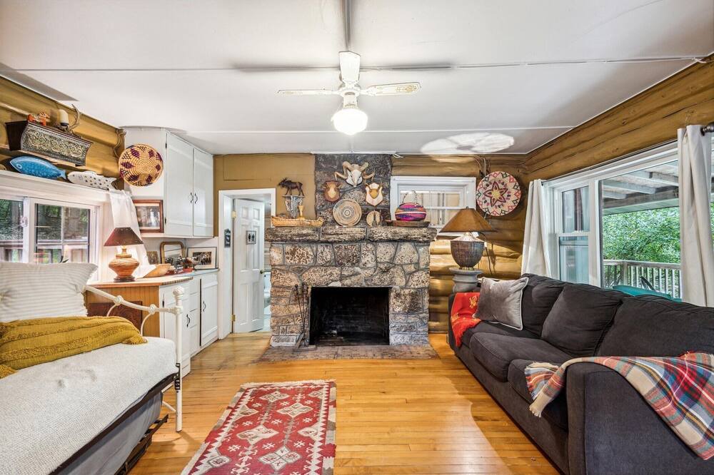 Photo of Livingroom in Abrams
