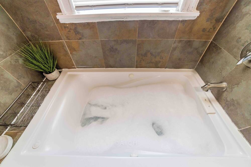 Photo of Bathroom in Roseland