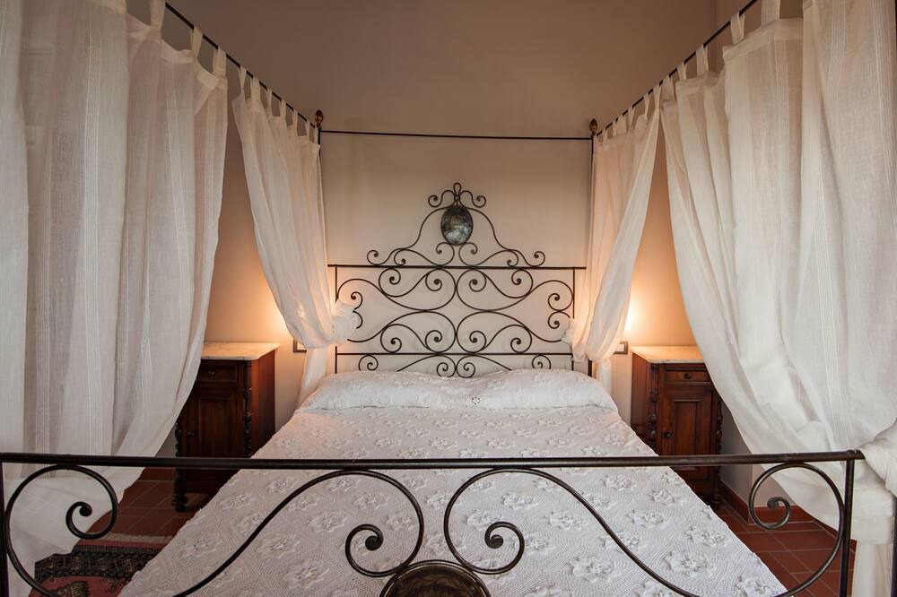 Photo of Bedroom in Capannori