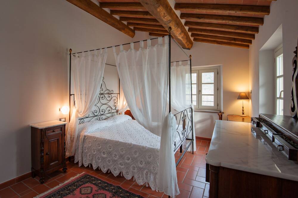 Photo of Bedroom in Capannori