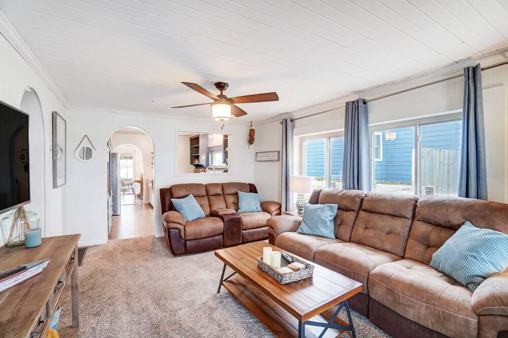 Photo of Bedroom in Lakeview