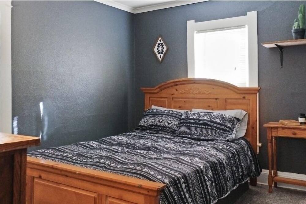 Photo of Bedroom in Toledo