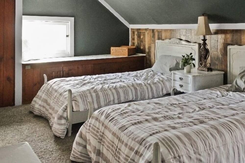 Photo of Bedroom in Toledo