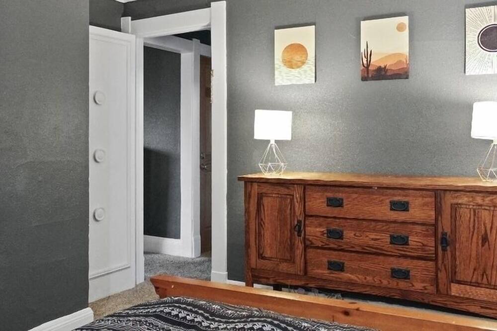Photo of Bedroom in Toledo