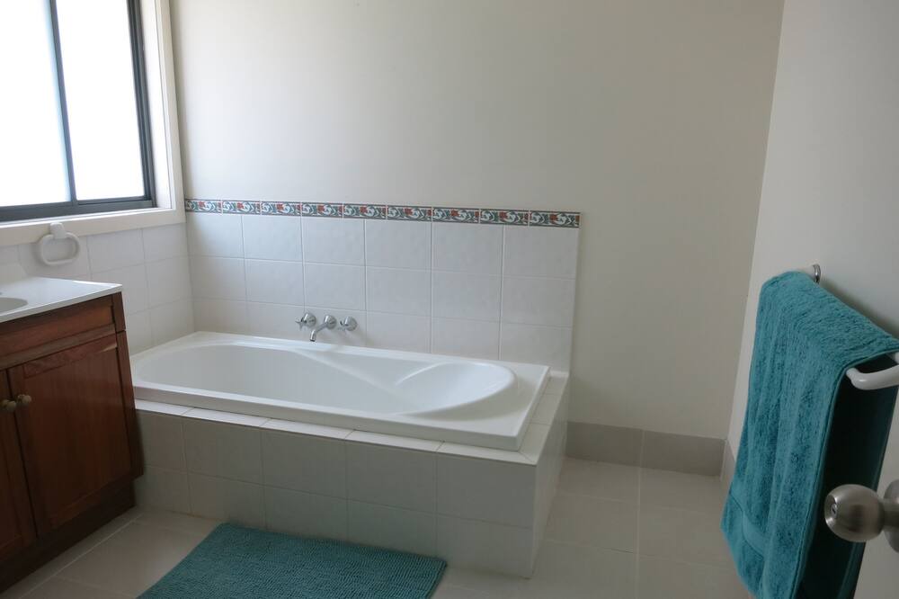 Photo of Bathroom in Foster North