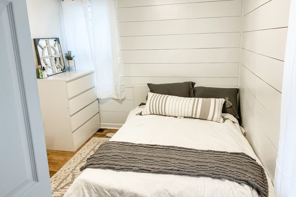 Photo of Bedroom in Bailey