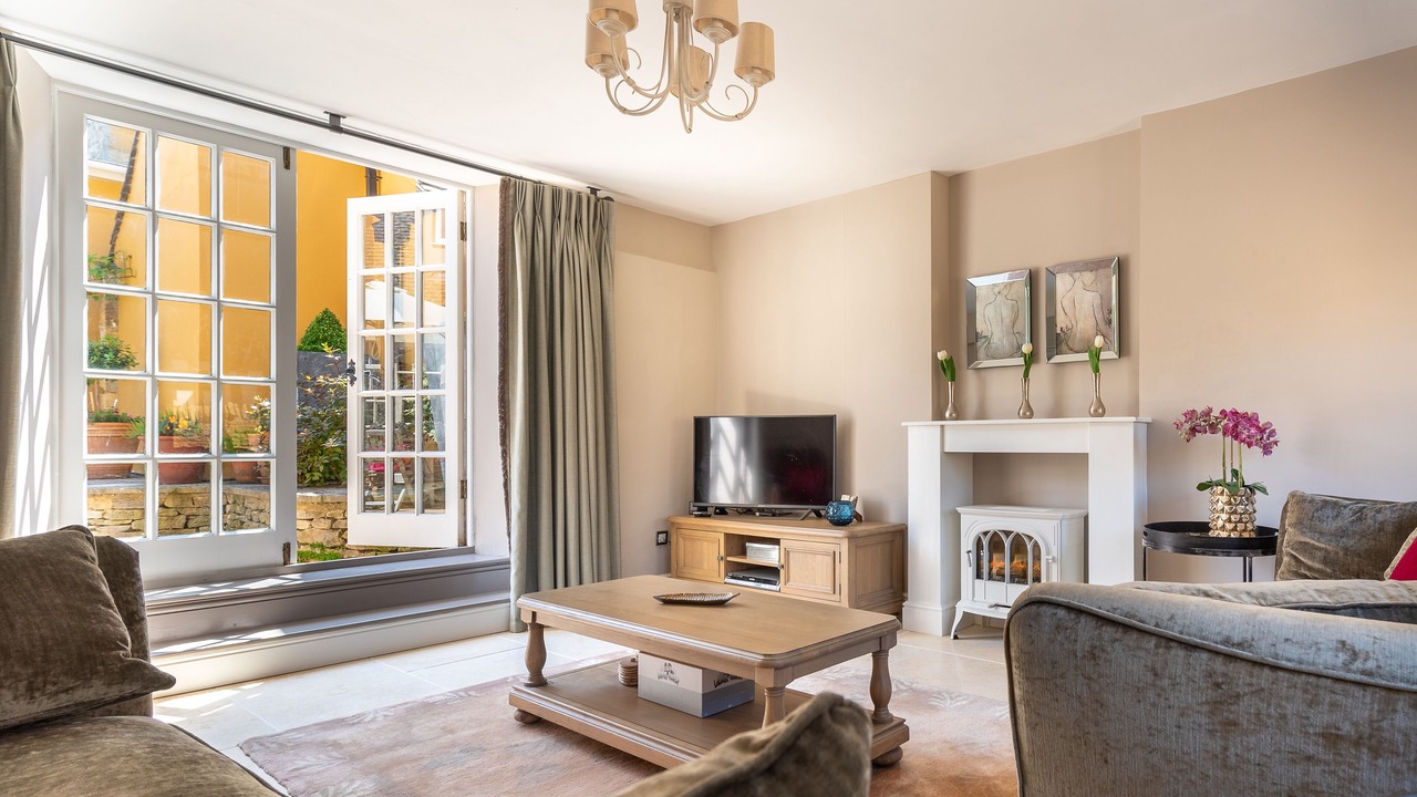 Photo of Livingroom in Broadway