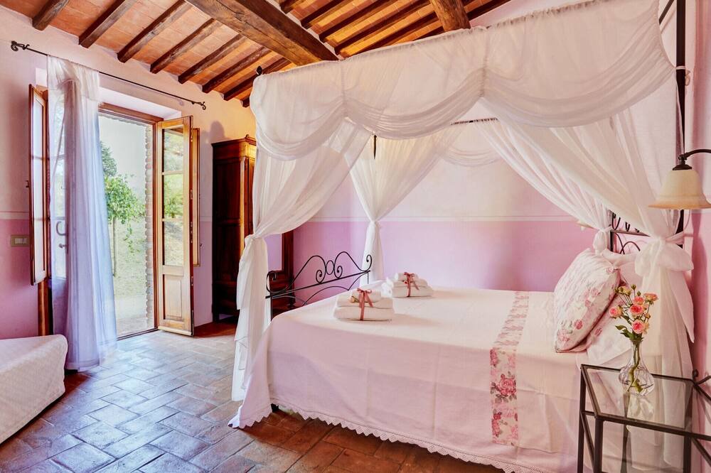 Photo of Bedroom in Pienza