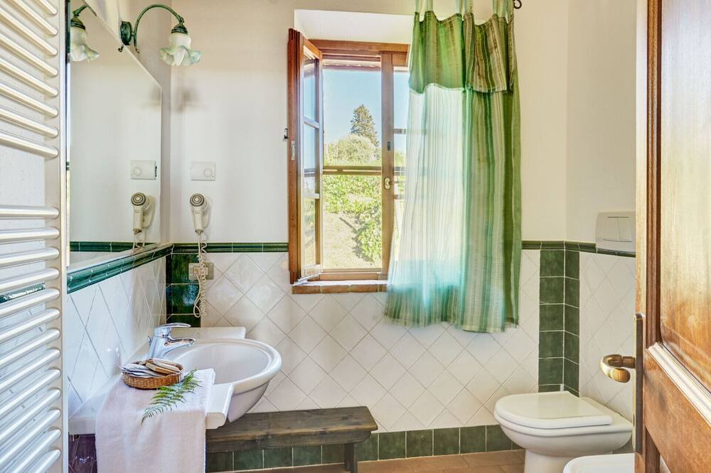 Photo of Bathroom in Pienza