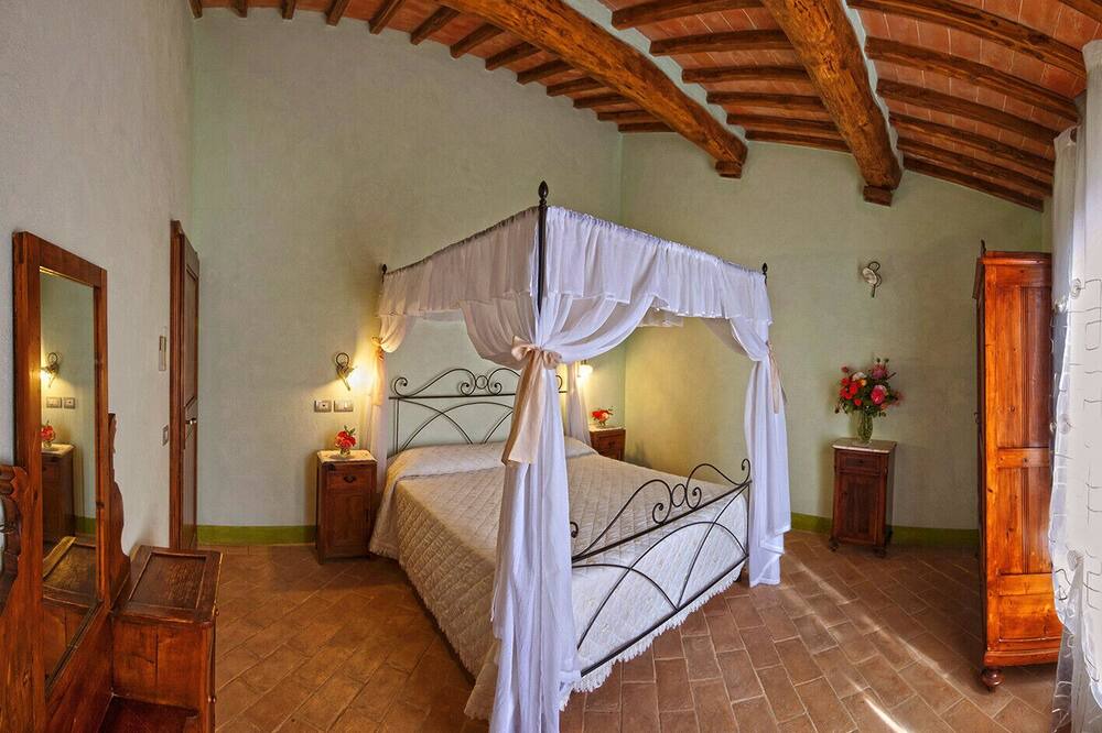 Photo of Bedroom in Pienza