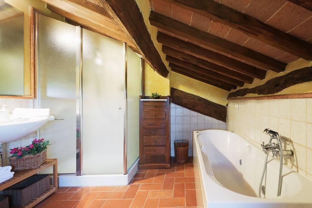 Photo of Bathroom in Bollano
