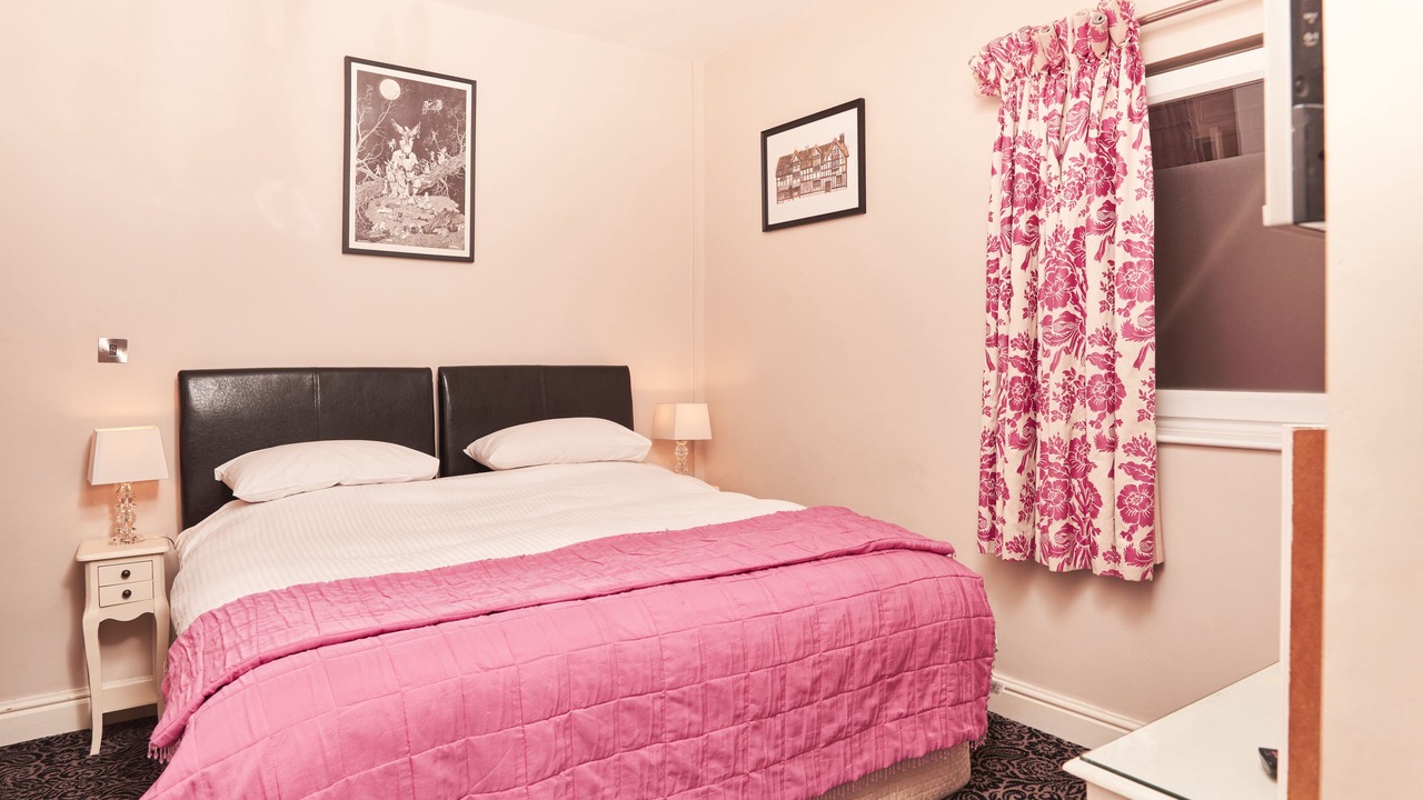 Photo of Bedroom in Stratford-upon-Avon