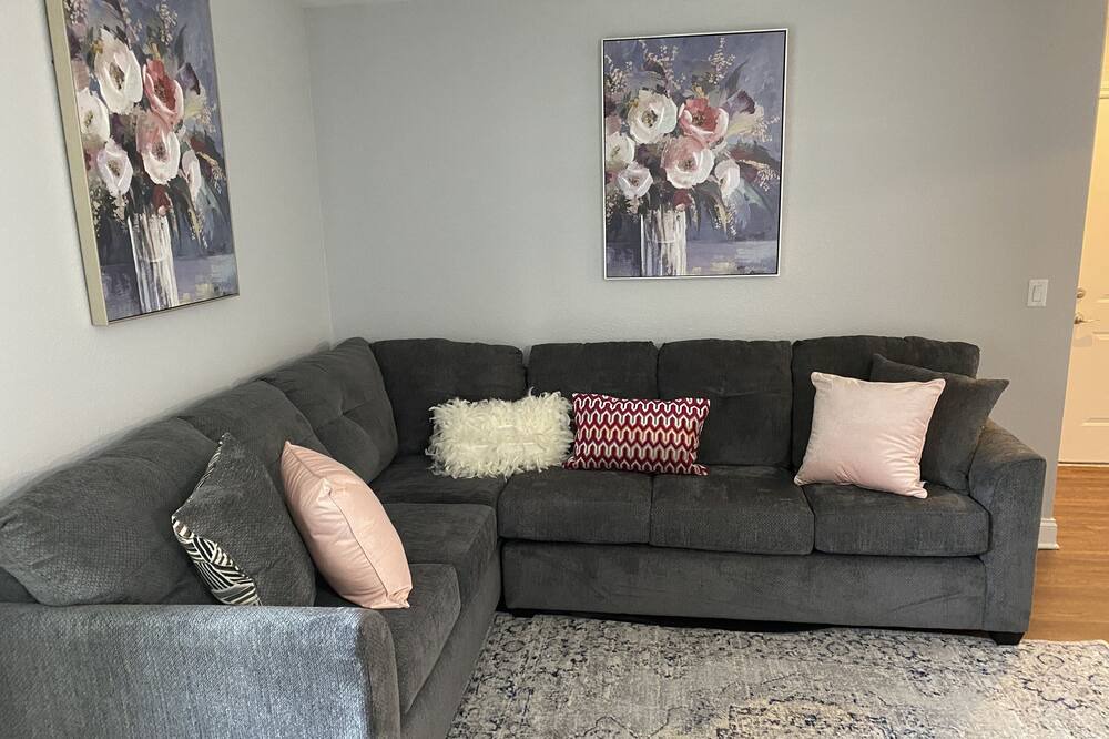 Photo of Livingroom in Auburn Hills