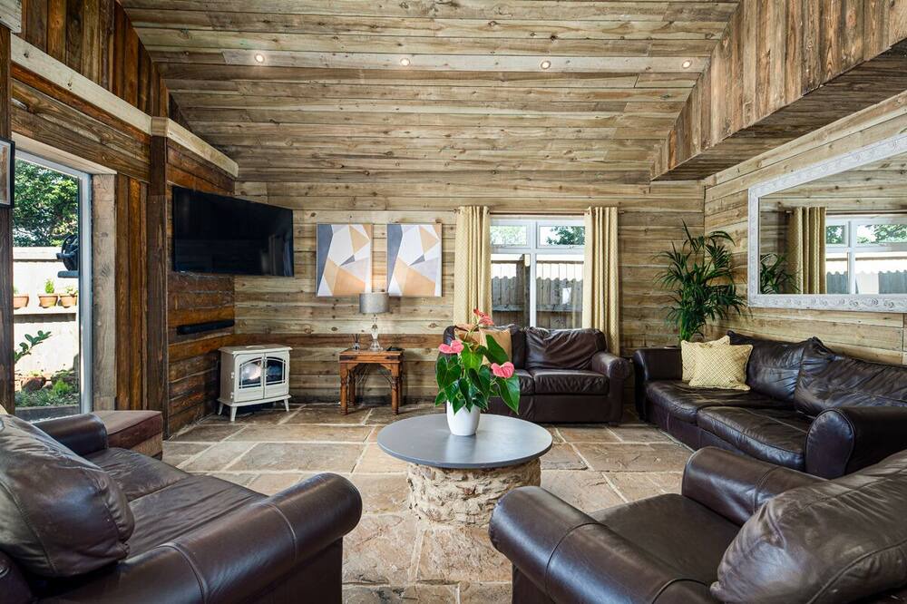 Photo of Livingroom in Frampton Cotterell