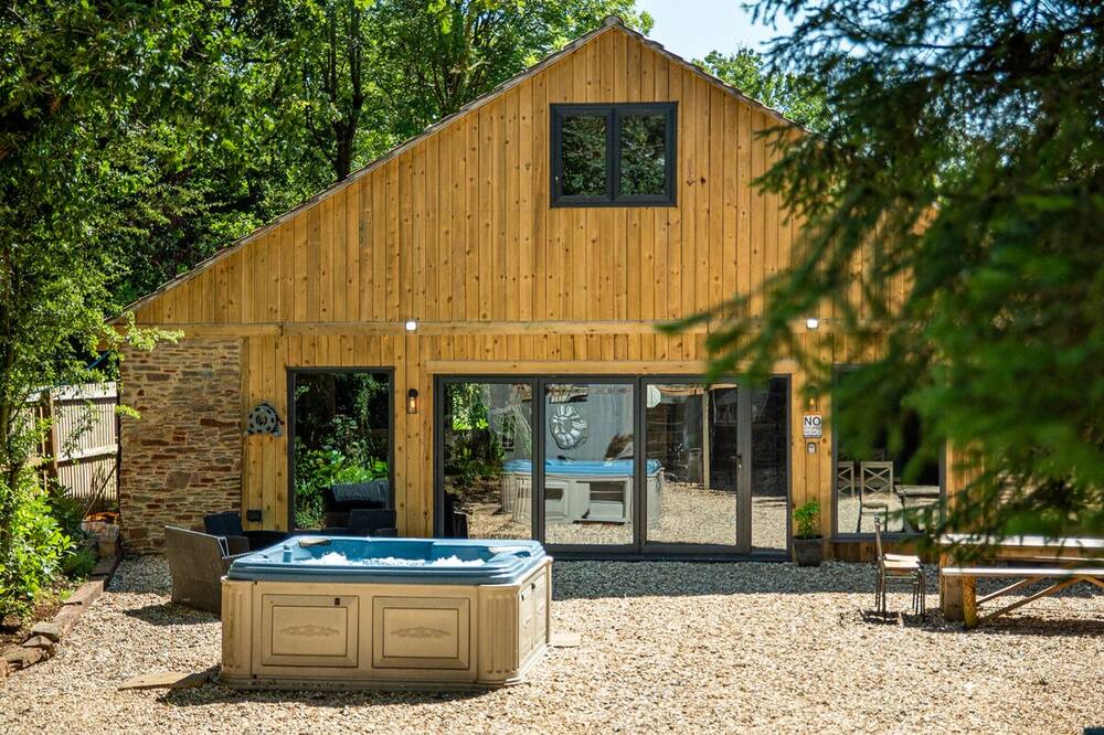 Photo of Outdoor in Frampton Cotterell