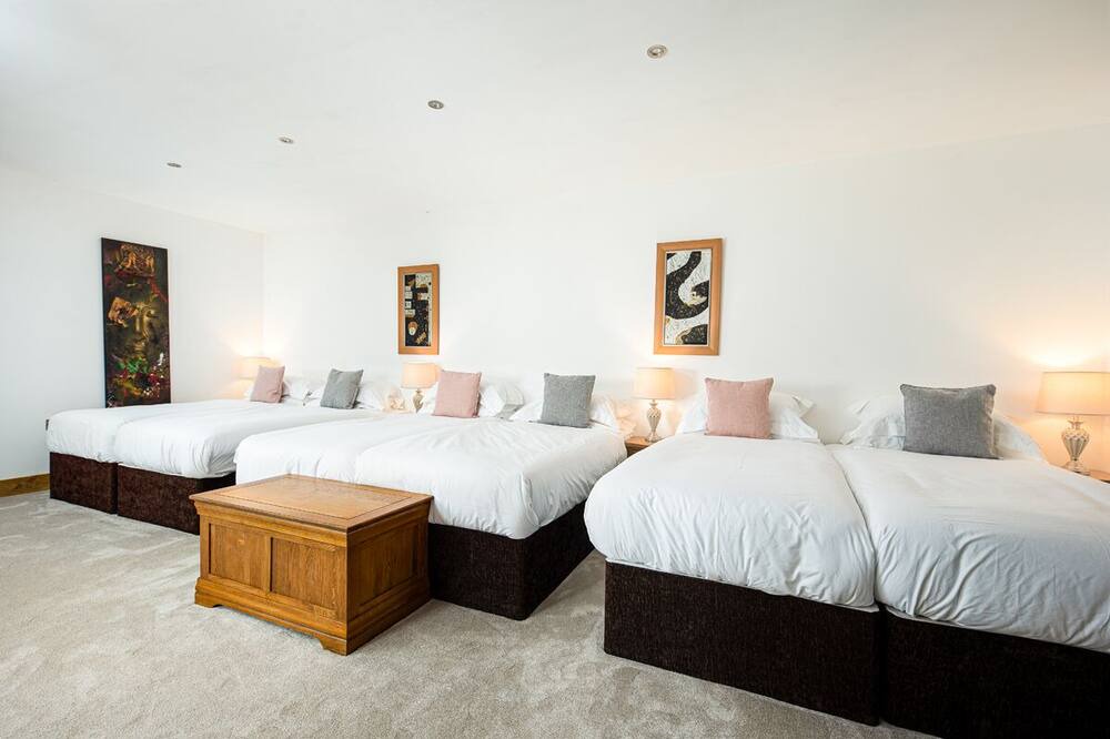 Photo of Bedroom in Frampton Cotterell