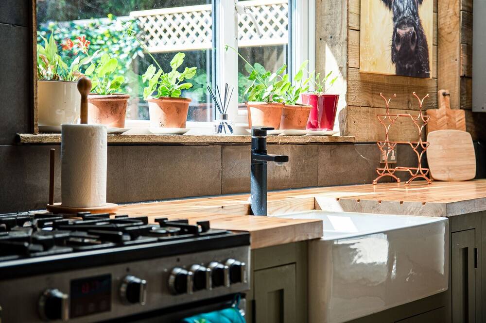 Photo of Kitchen in Frampton Cotterell