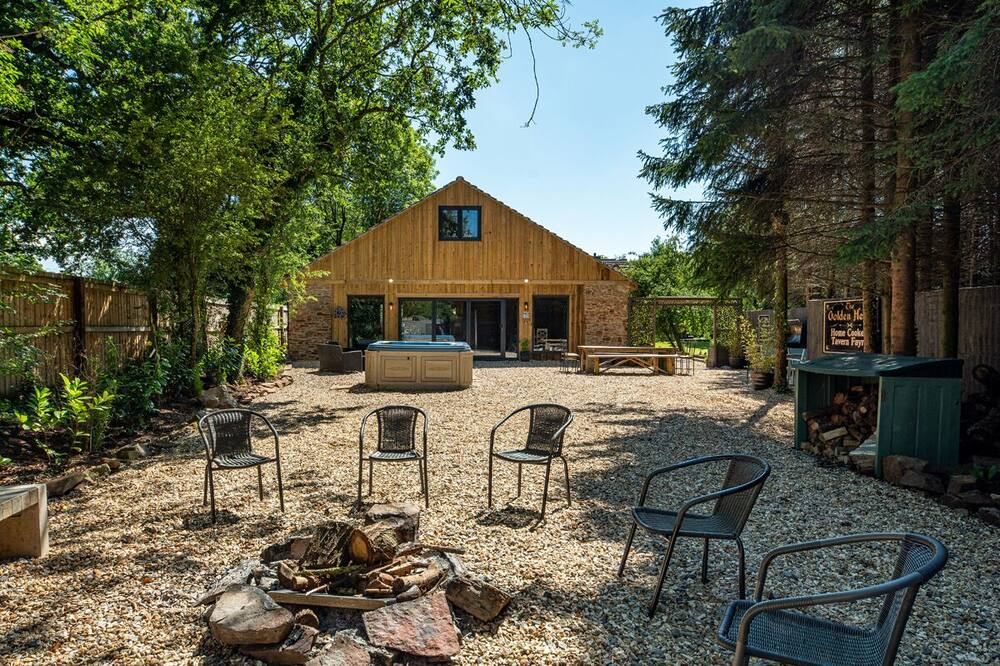 Photo of Outdoor in Frampton Cotterell