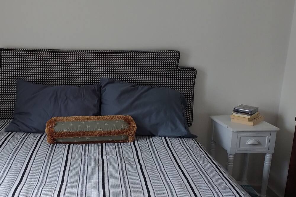 Photo of Bedroom in Covert